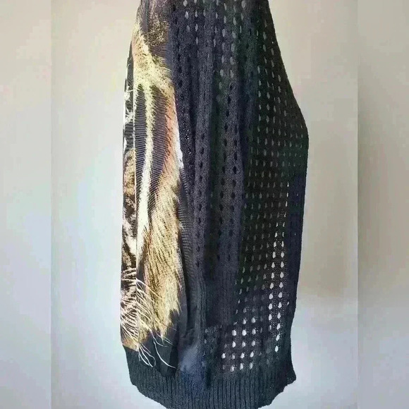 CECIL DE WORD mesh  front tiger back zip up top. Size small - Picture 4 of 5